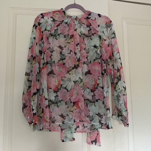Floral Blouse - Picture 3 of 5
